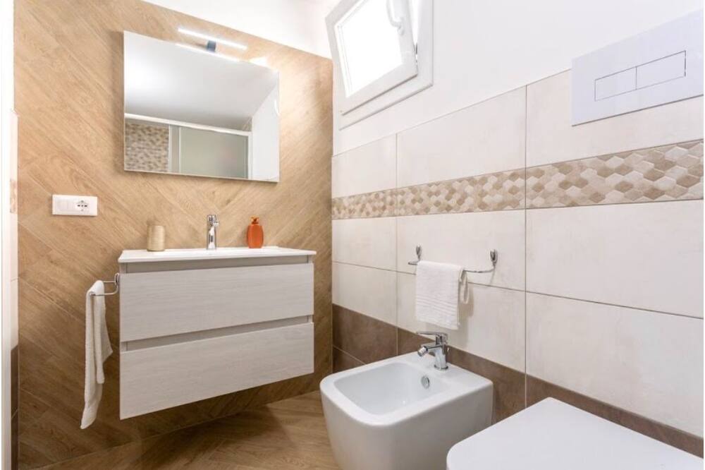 Photo of Bathroom in Trappeto