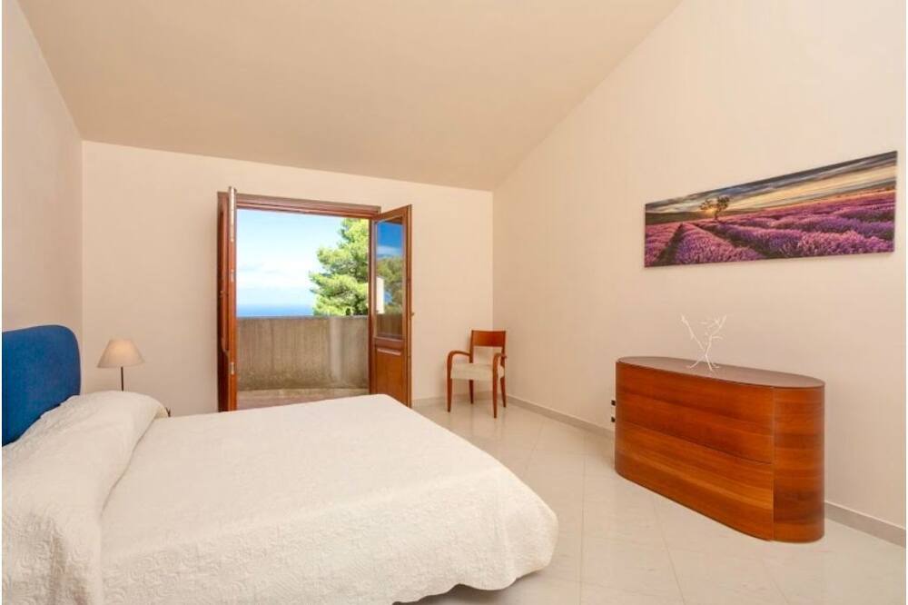 Photo of Bedroom in Paparella