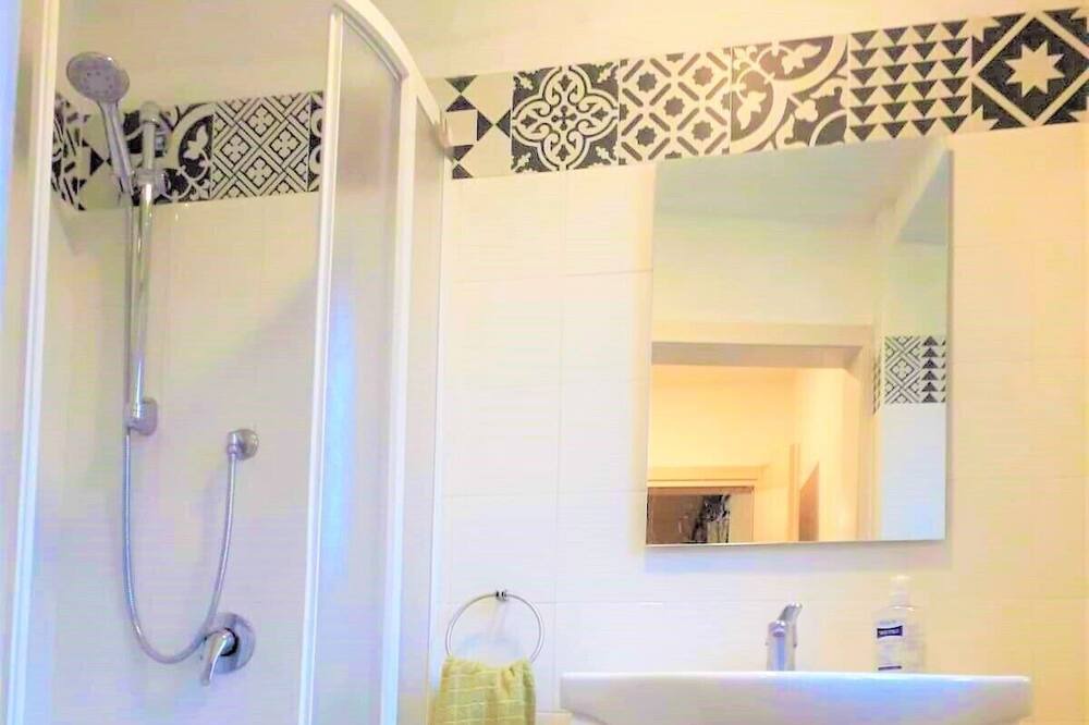 Photo of Bathroom in Piedimonte Etneo
