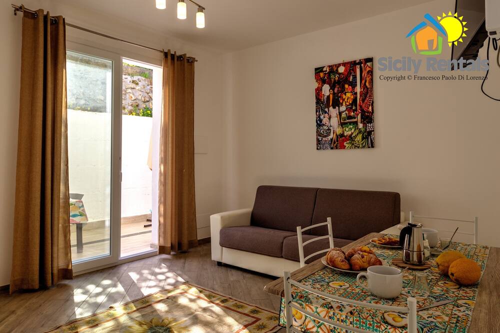 Photo of Livingroom in Capaci