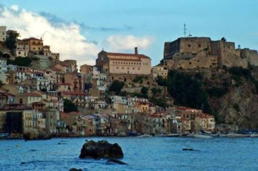 Photo of Others in Scilla