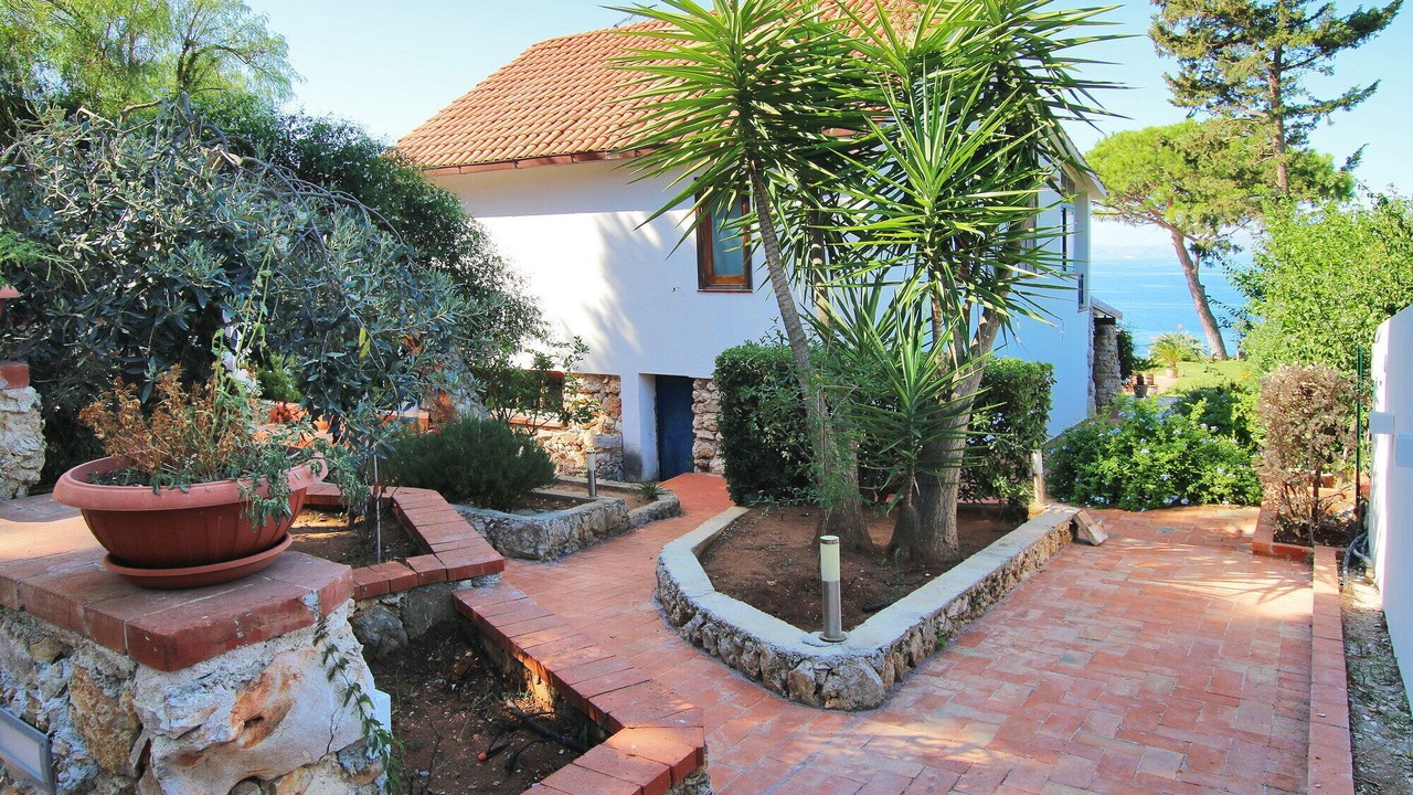 Photo of Outdoor in Terrasini