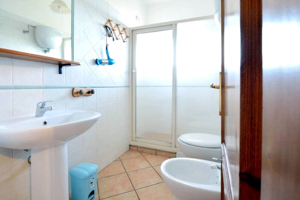 Photo of Bathroom in Parghelia
