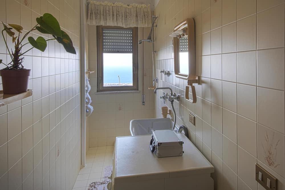 Photo of Bathroom in Paparella
