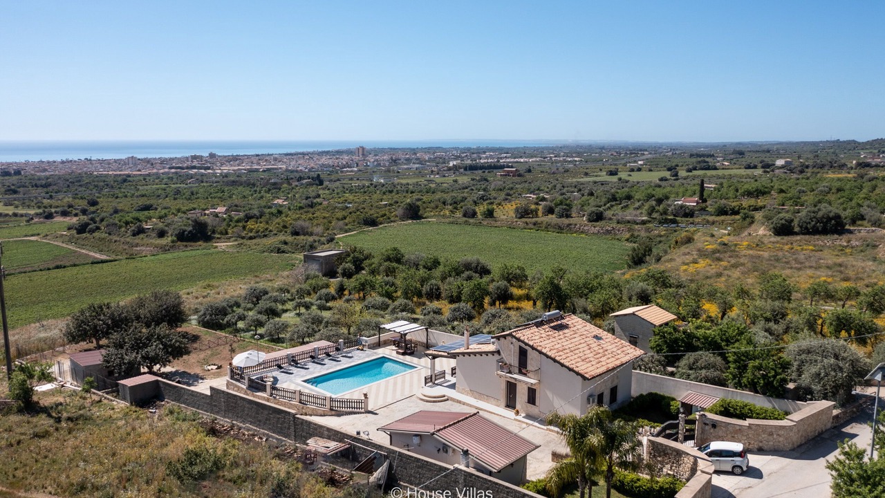 Photo of Outdoor in Avola