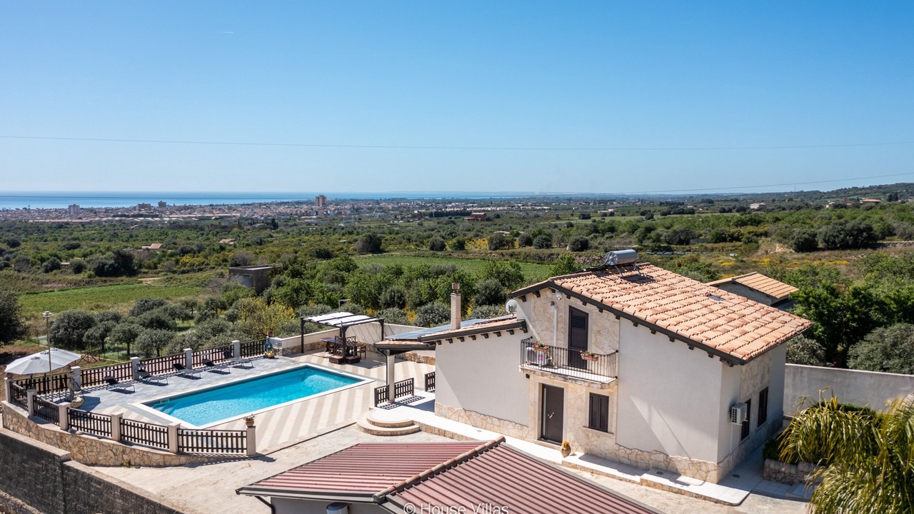 Photo of Outdoor in Avola