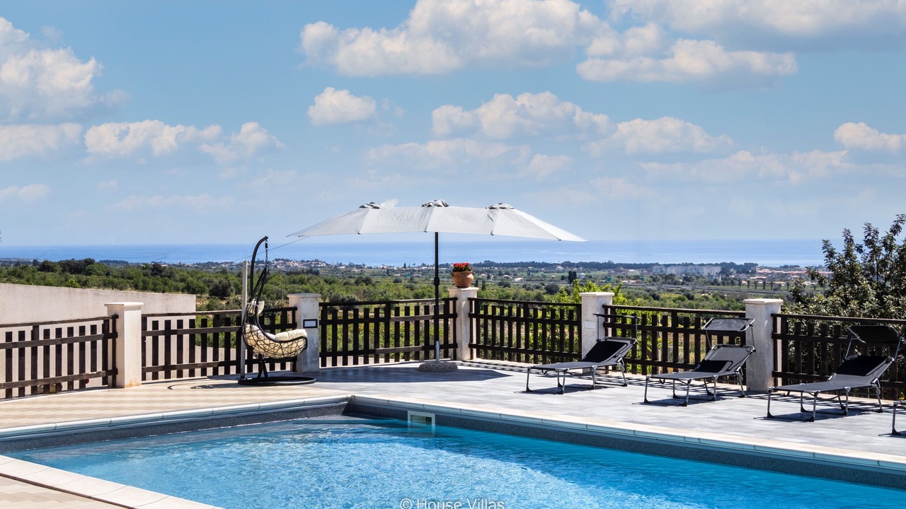 Photo of Outdoor in Avola