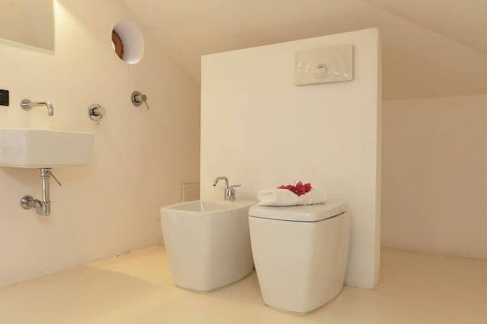 Photo of Bathroom in Torre Colonna-sperone