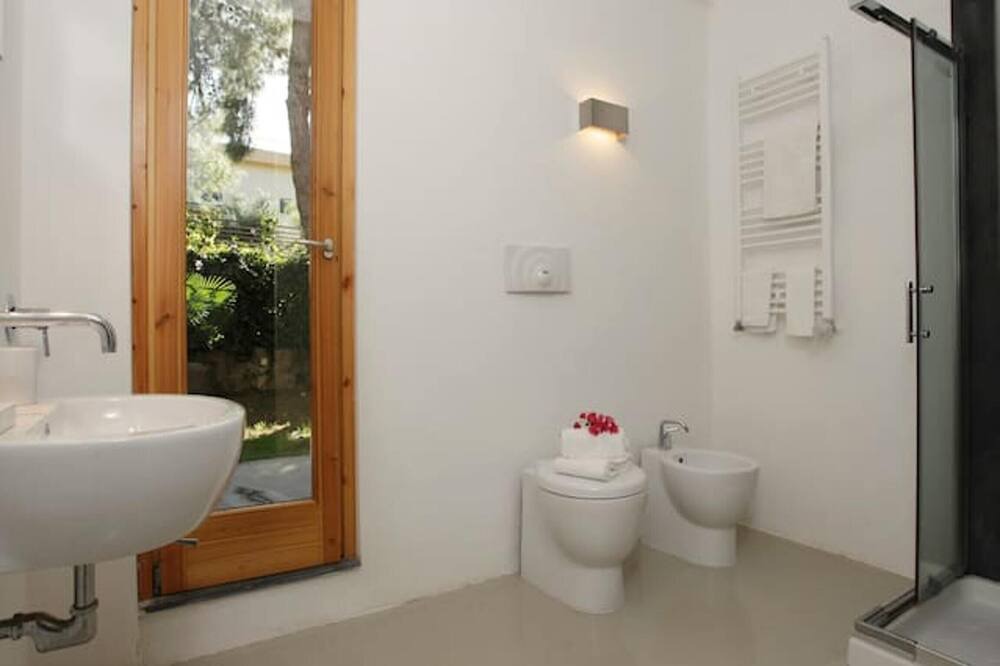 Photo of Bathroom in Torre Colonna-sperone