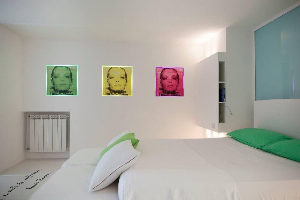 Photo of Bedroom in Ischia Porto