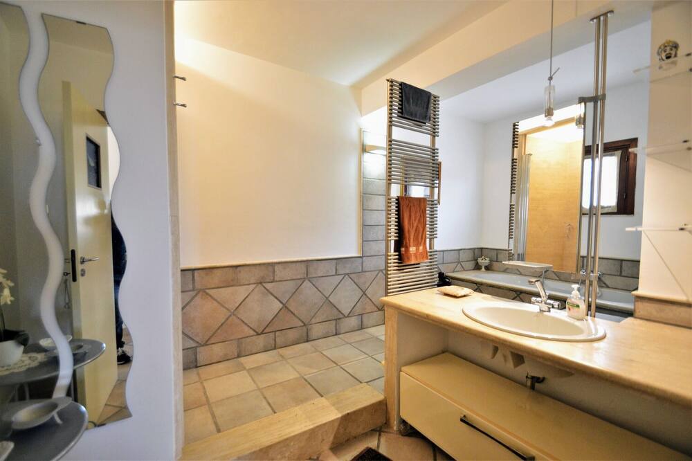 Photo of Bathroom in Scopello