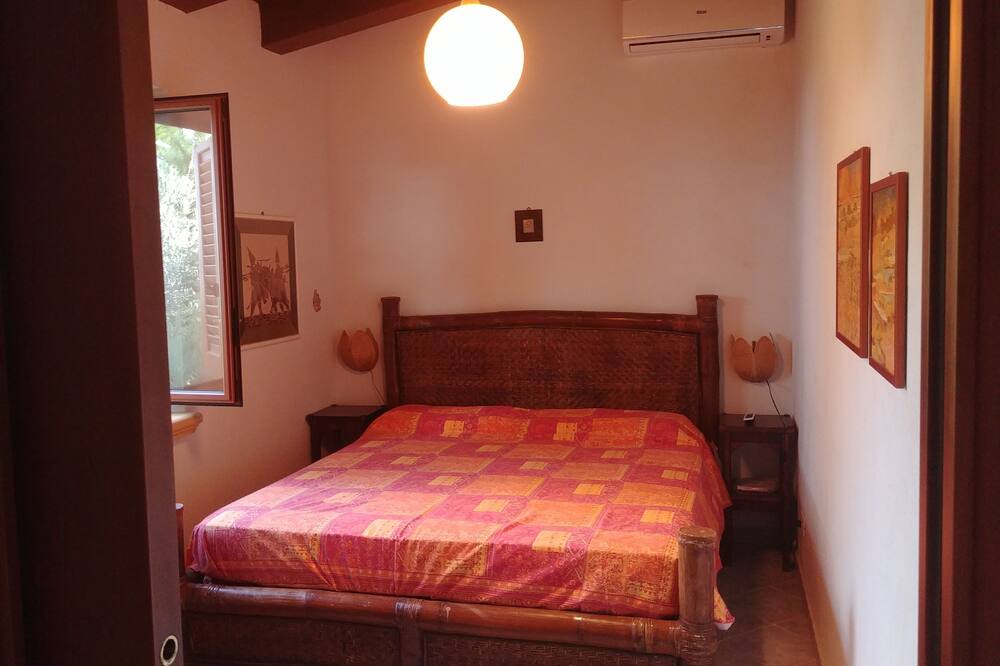 Photo of Bedroom in Realmonte