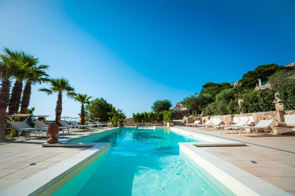 Photo of Outdoor in Levanzo