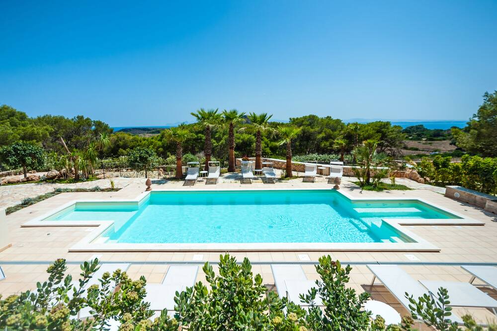 Photo of Outdoor in Levanzo