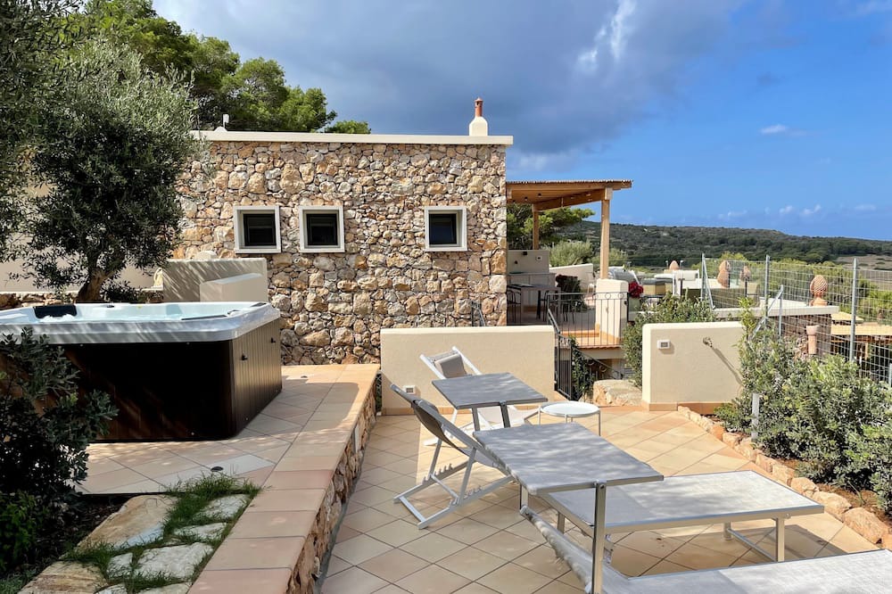 Photo of Others in Levanzo