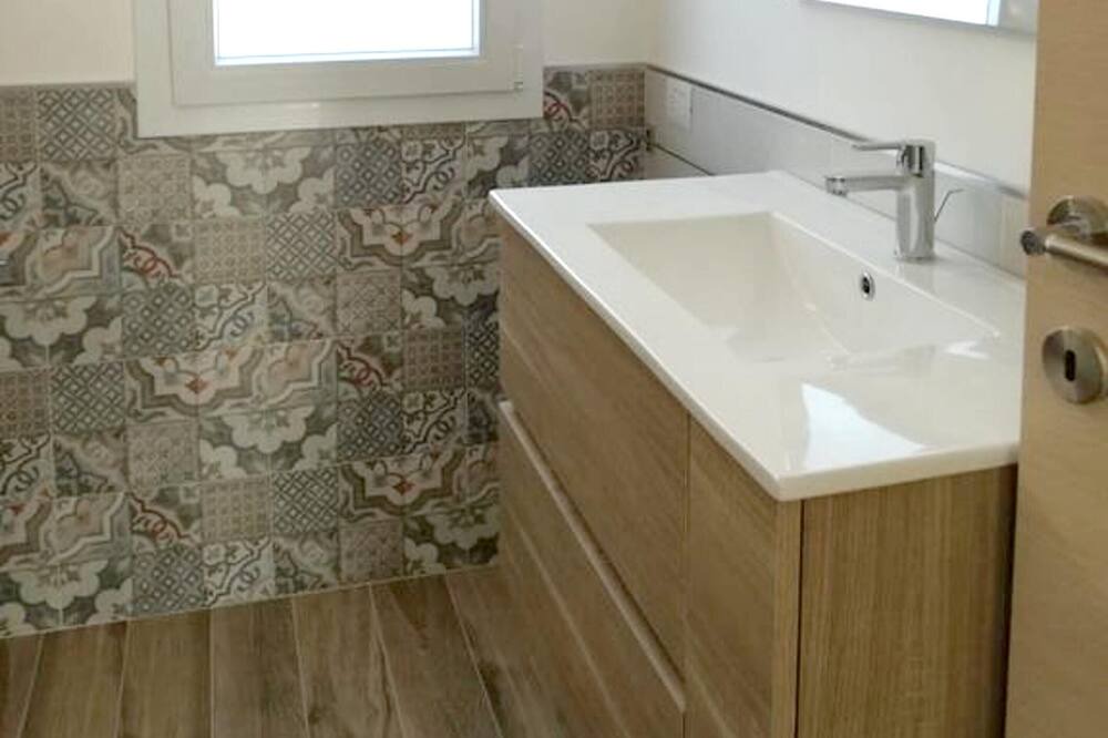 Photo of Bathroom in Alcamo