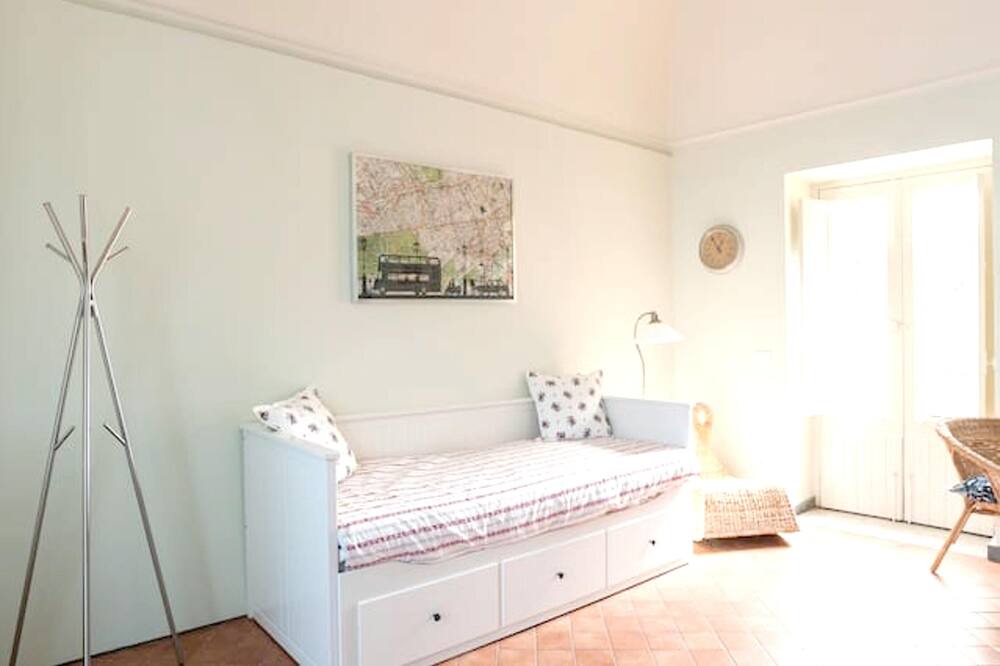 Photo of Livingroom in Pedara