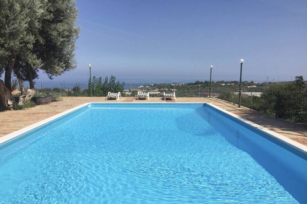 Photo of Outdoor in Mandra Capreria