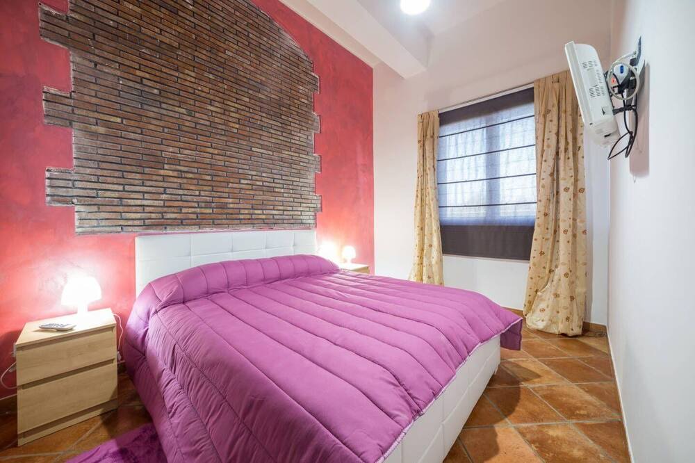 Photo of Bedroom in Archi