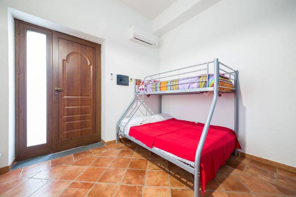 Photo of Bedroom in Archi