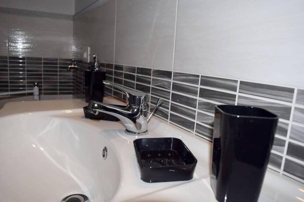 Photo of Bathroom in Agnone Bagni