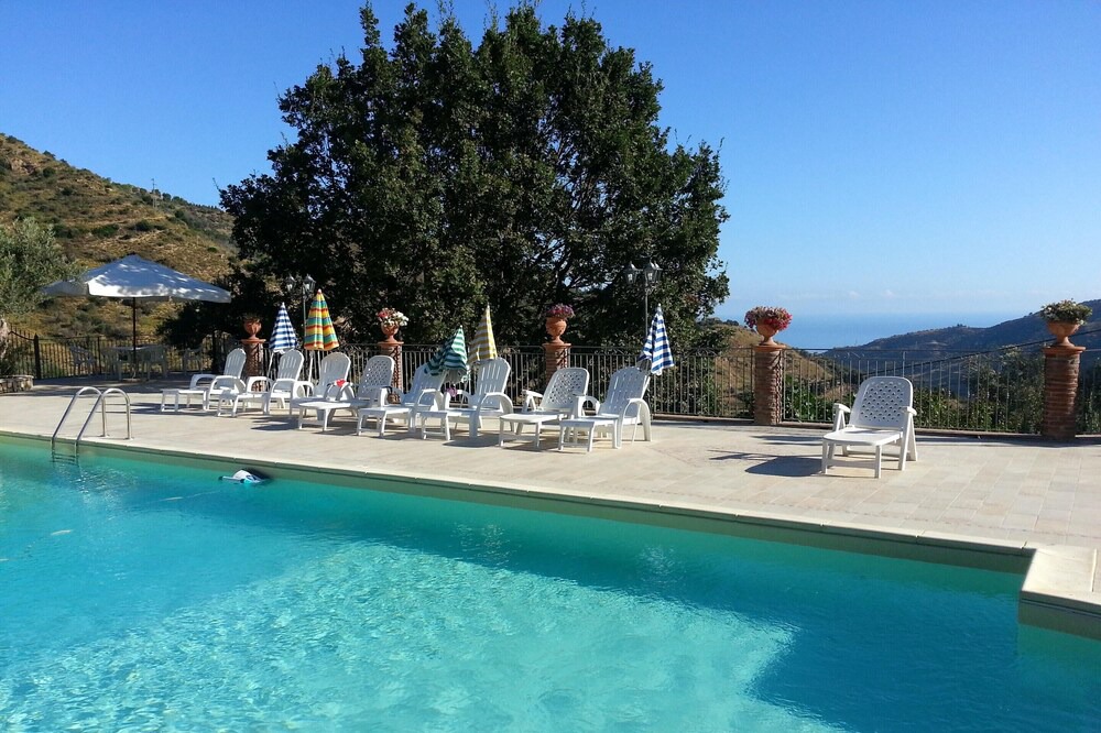 Photo of Outdoor in Reitano