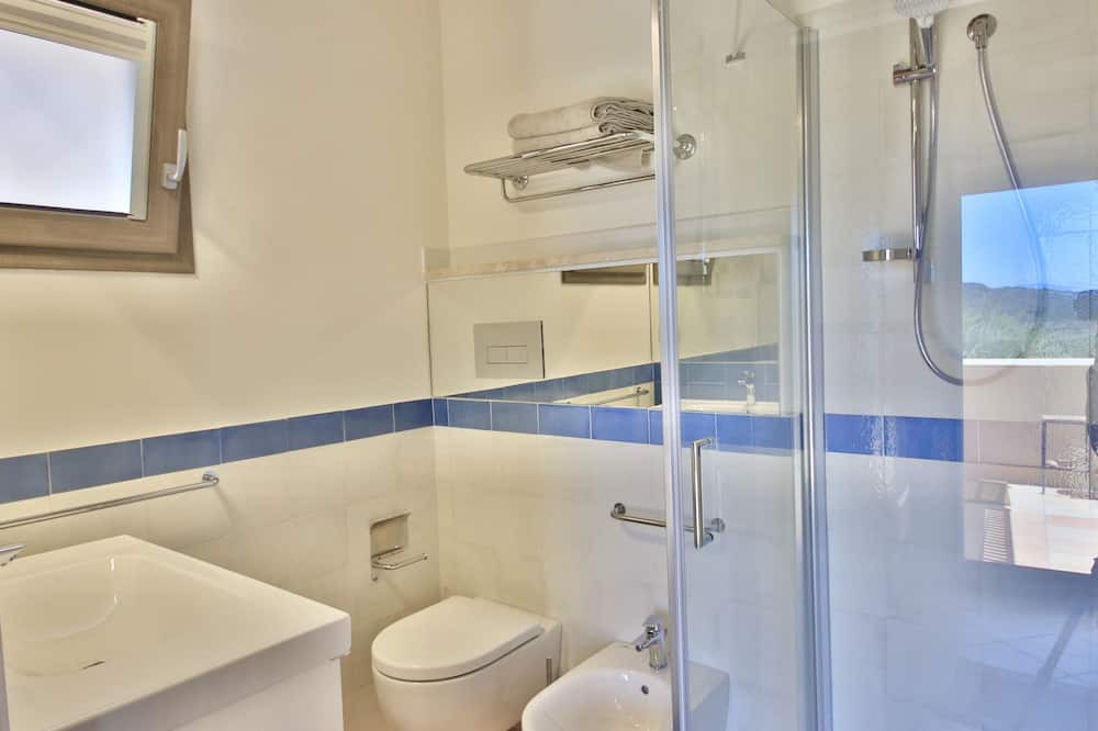 Photo of Bathroom in Levanzo