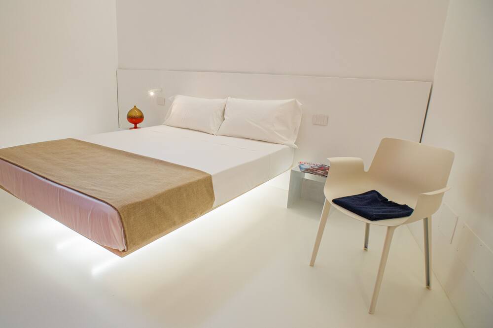 Photo of Bedroom in Trapani City Centre