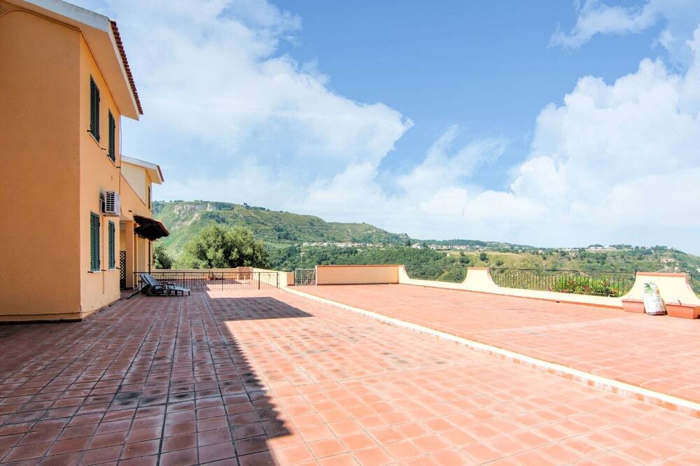 Photo of Patio Balcony in Parghelia