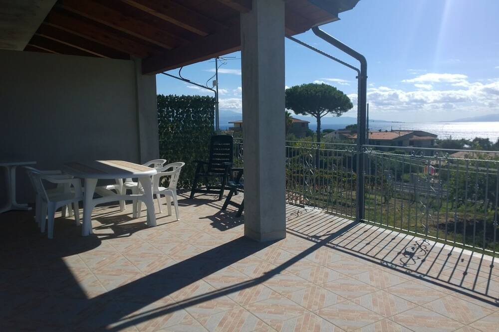 Photo of Patio Balcony in Ricadi