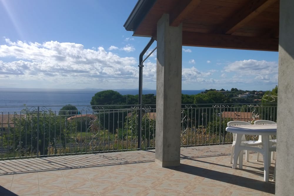 Photo of Patio Balcony in Ricadi