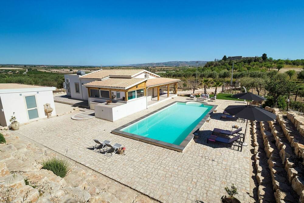 Photo of Outdoor in Noto
