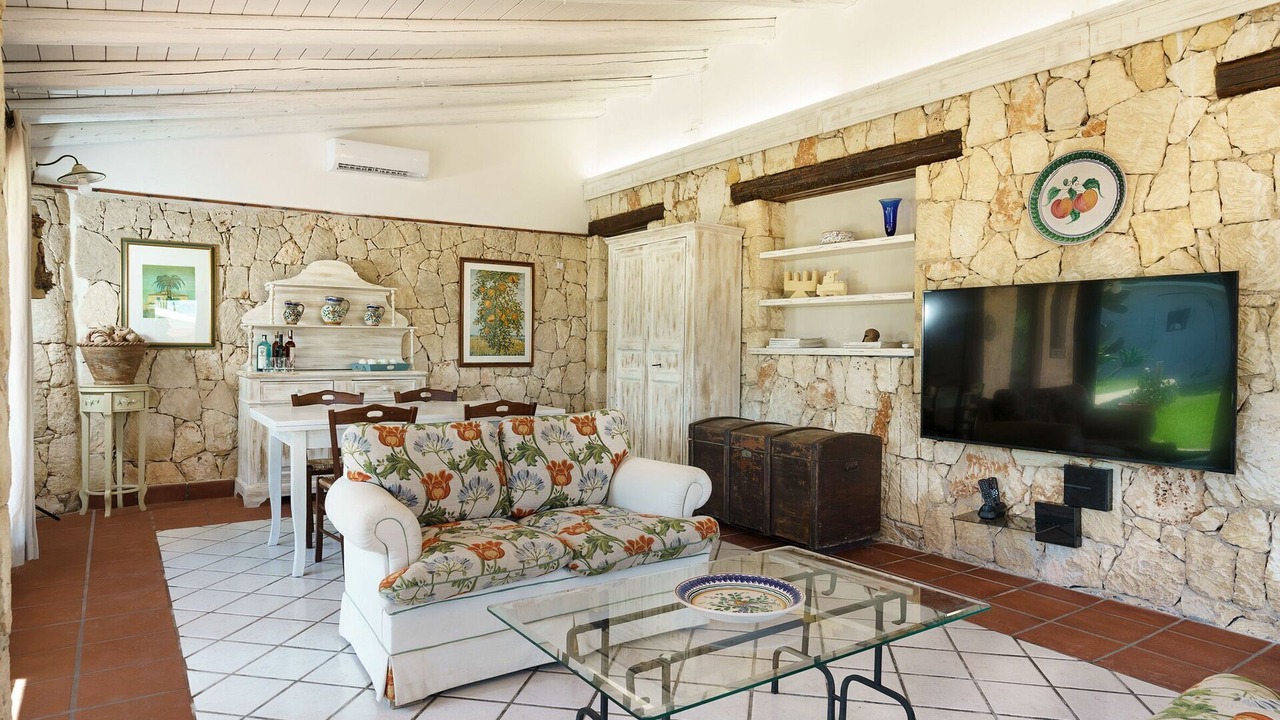 Photo of Livingroom in Syracuse