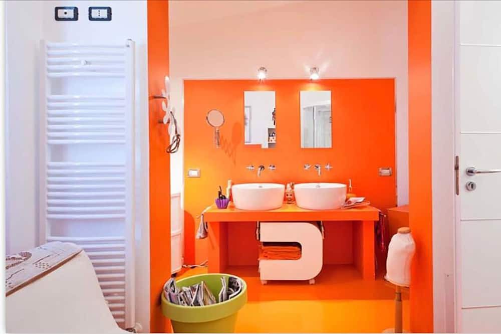 Photo of Bathroom in Paparella