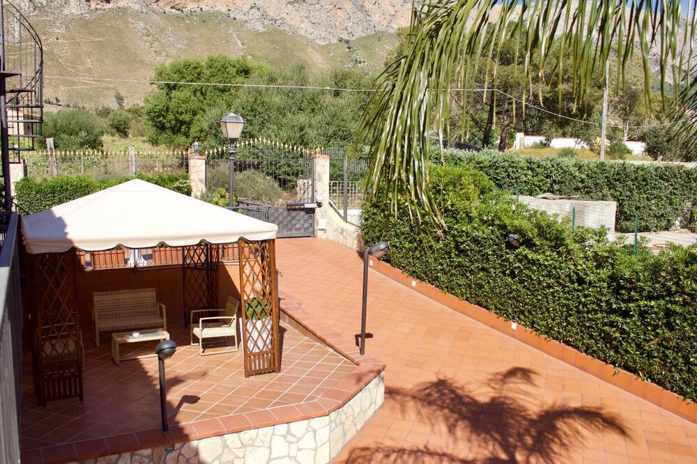 Photo of Patio Balcony in Terrasini