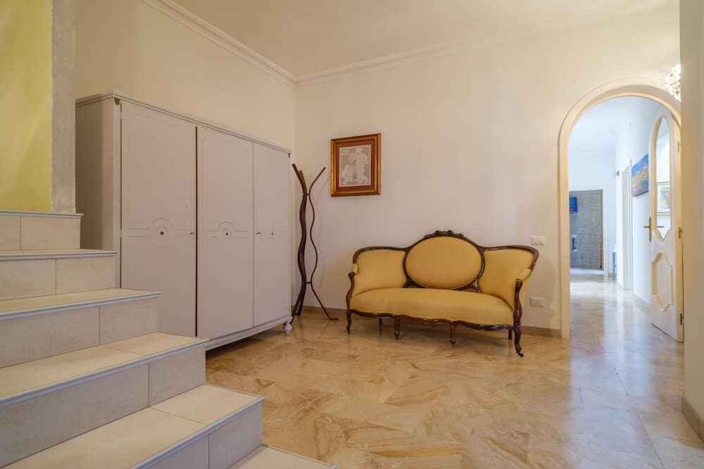 Photo of Livingroom in Castromediano