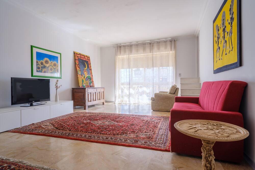 Photo of Livingroom in Castromediano