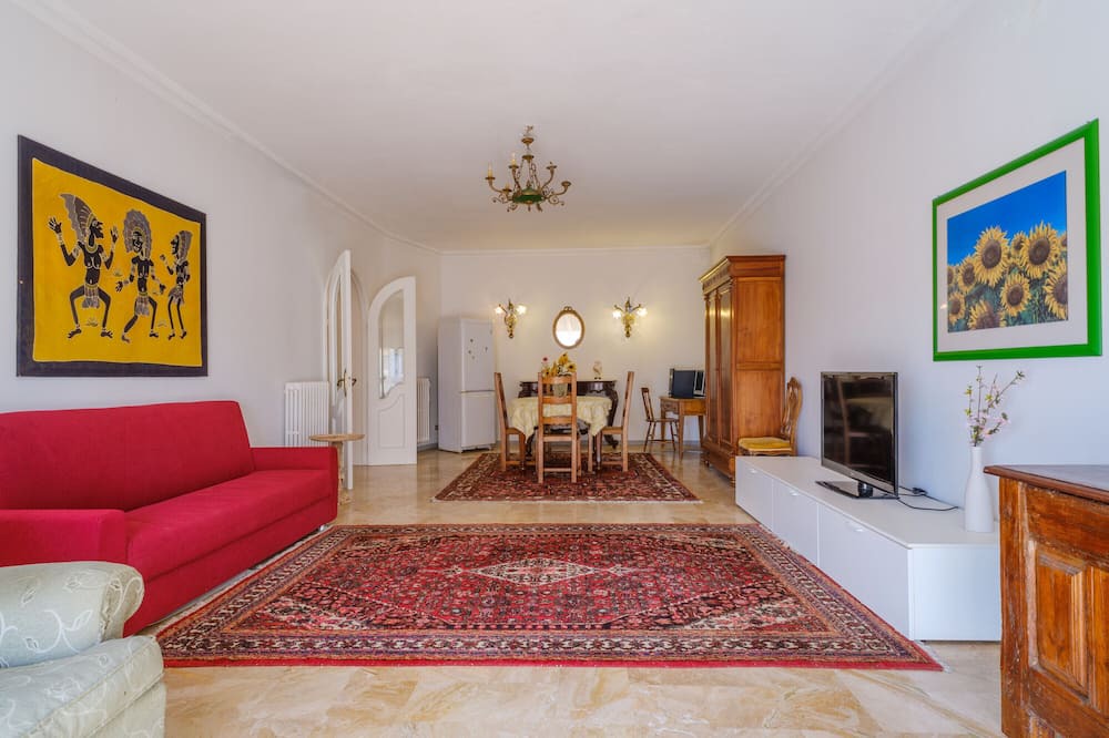 Photo of Livingroom in Castromediano