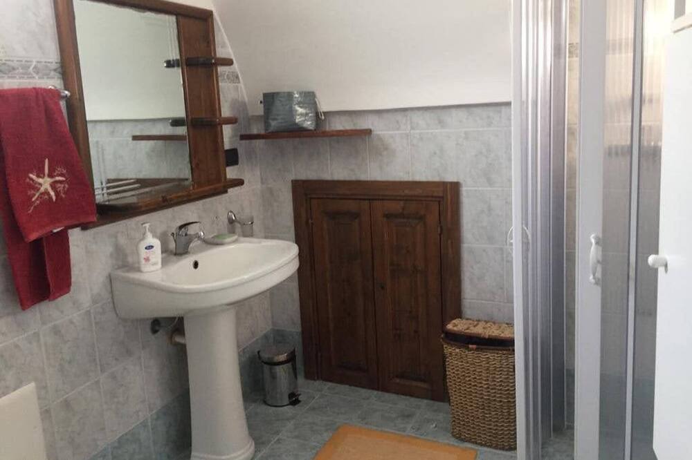 Photo of Bathroom in Vignacastrisi