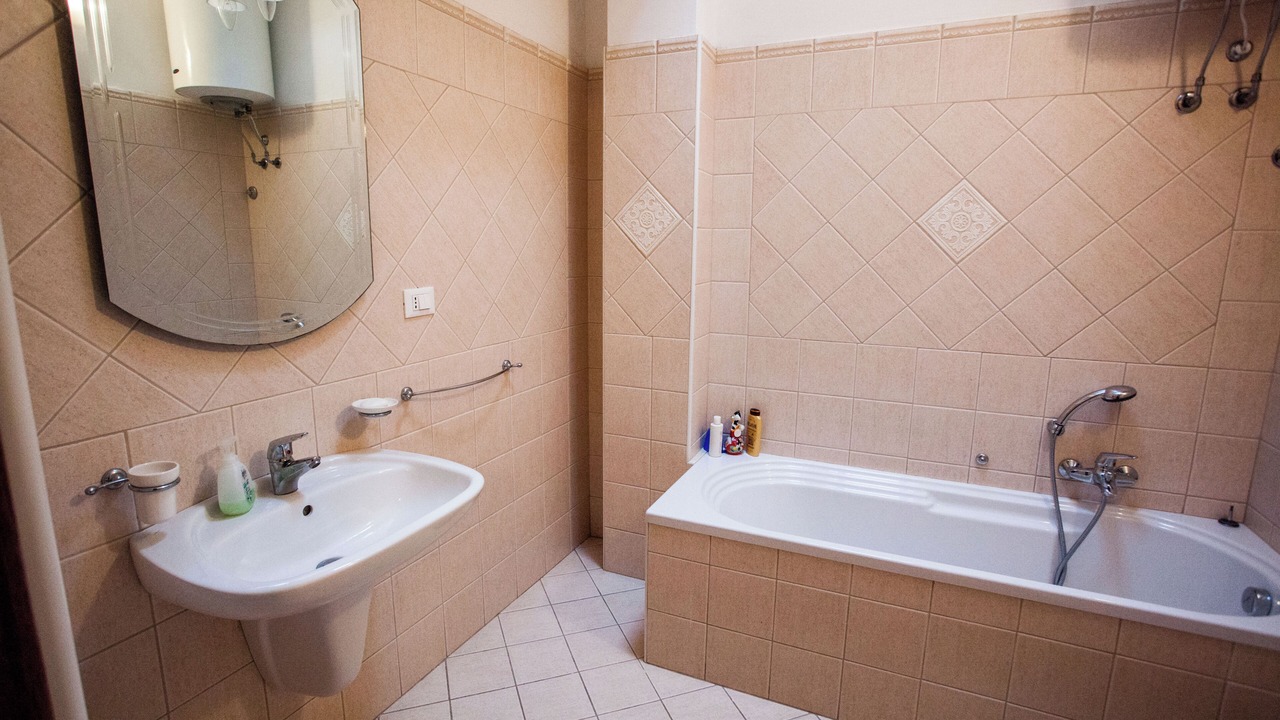 Photo of Bathroom in Locri