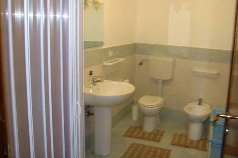Photo of Bathroom in San Nicola l'Arena