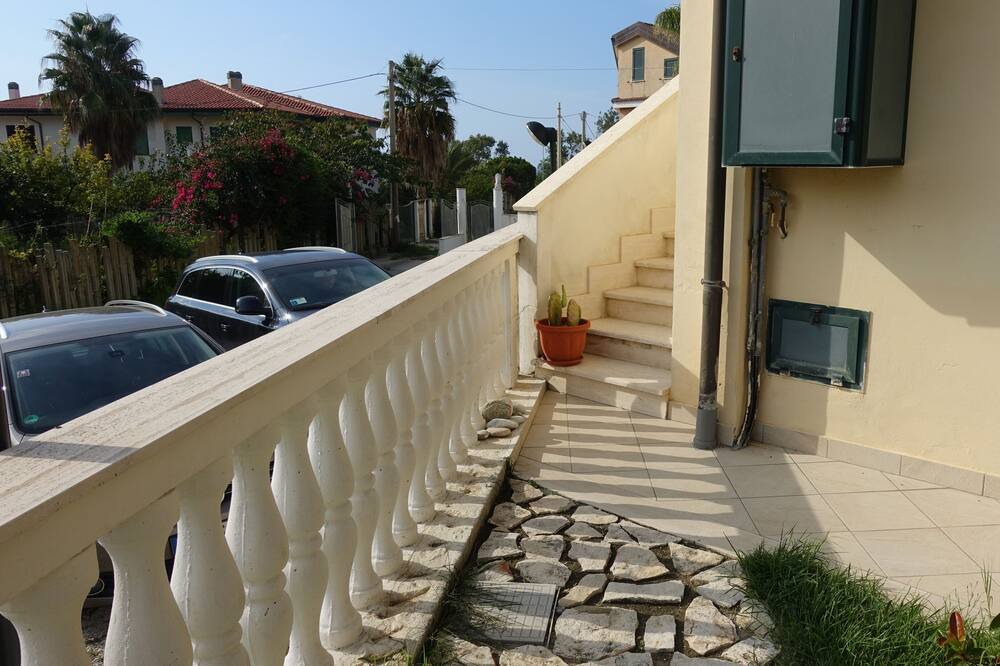 Photo of Patio Balcony in Calimera