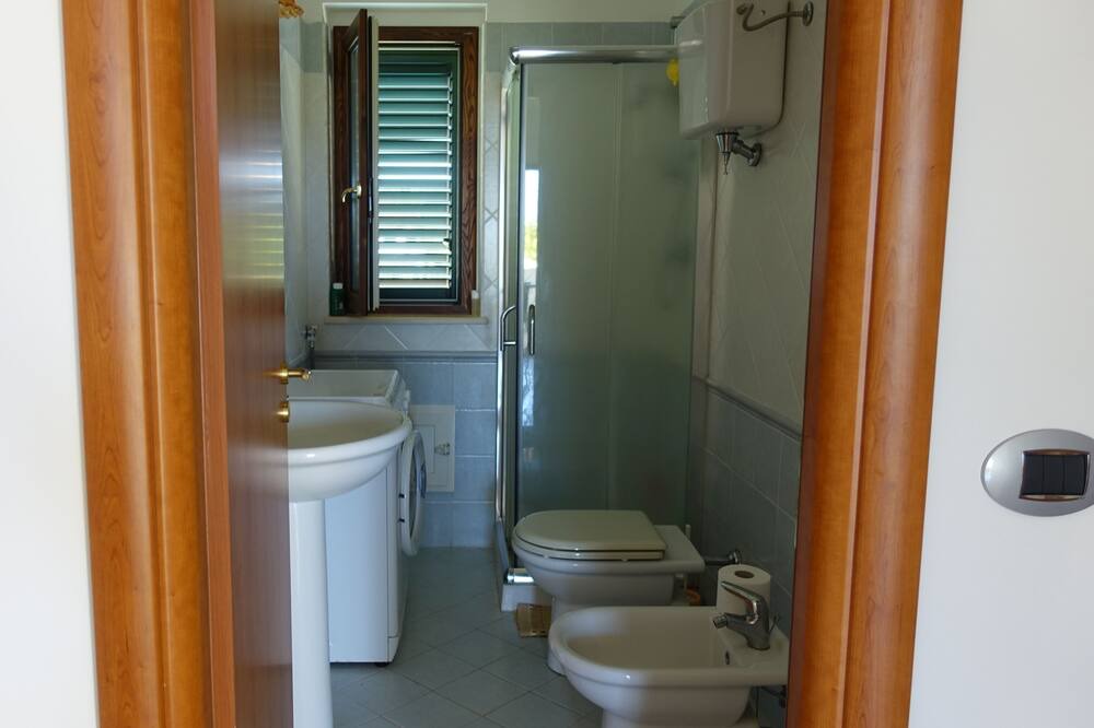 Photo of Bathroom in Calimera