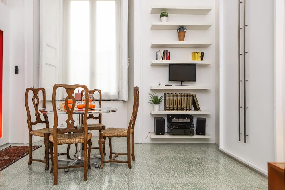 Photo of Livingroom in Naples City Centre