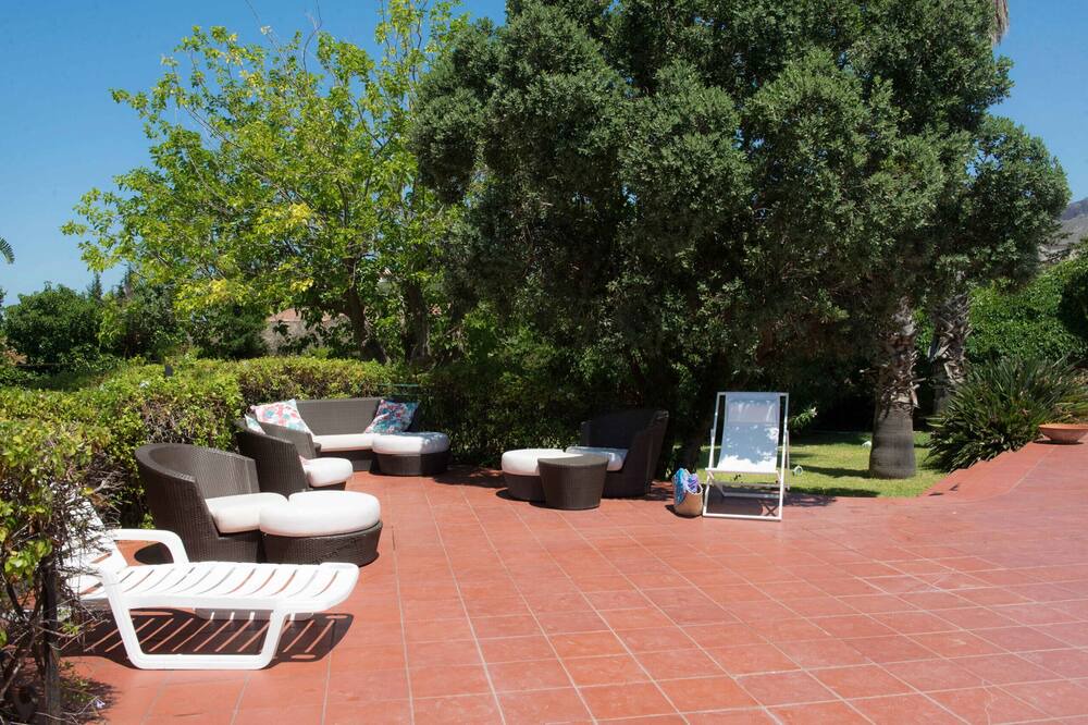Photo of Outdoor in Terrasini