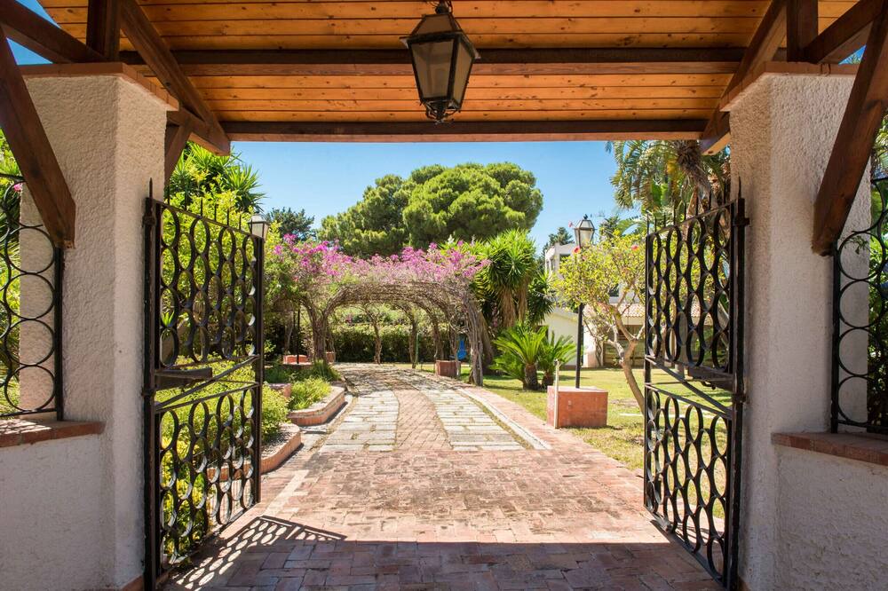 Photo of Outdoor in Terrasini