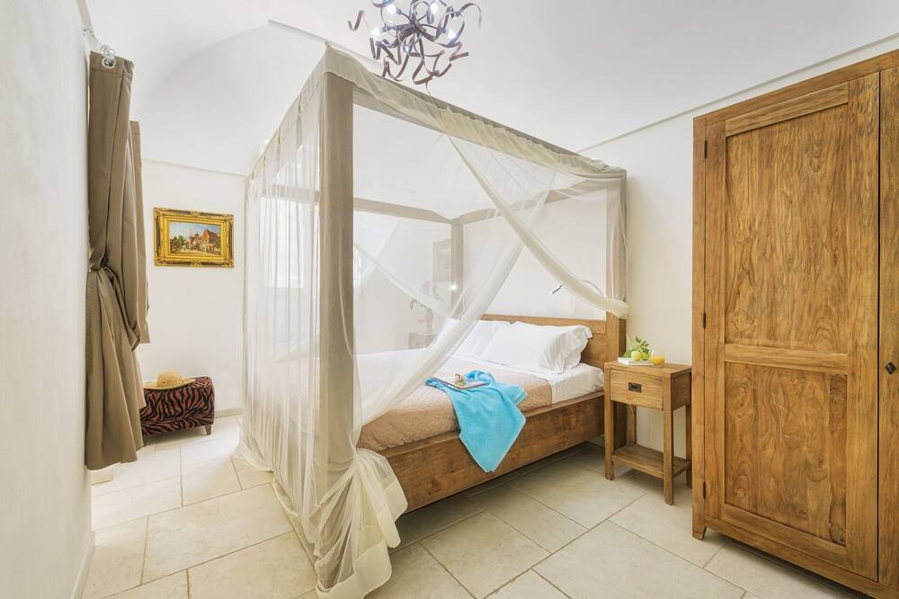 Photo of Bedroom in Oria