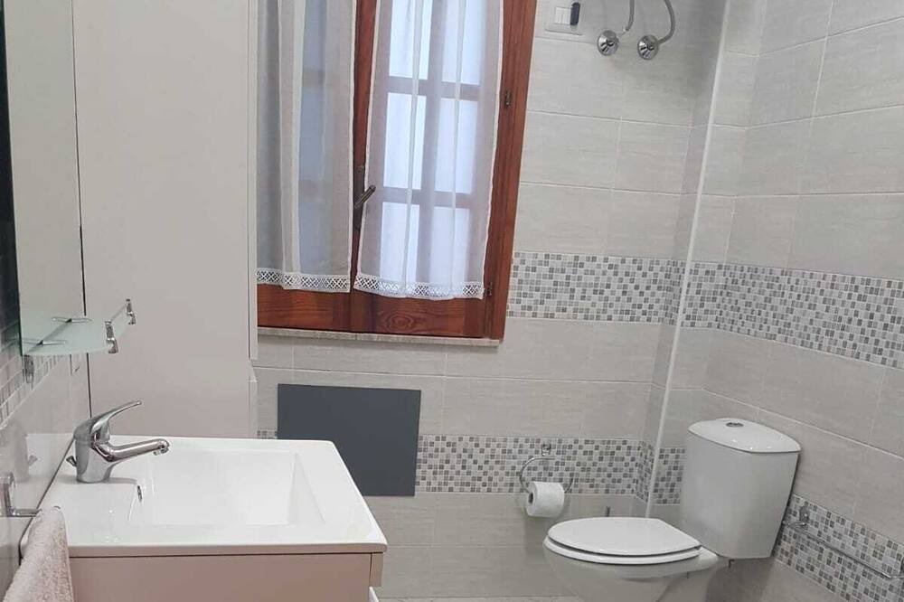 Photo of Bathroom in Isola
