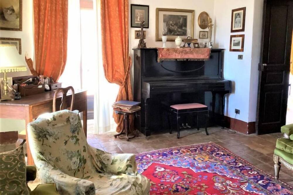 Photo of Livingroom in Buccino