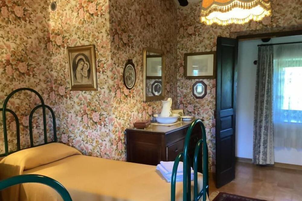 Photo of Bedroom in Buccino